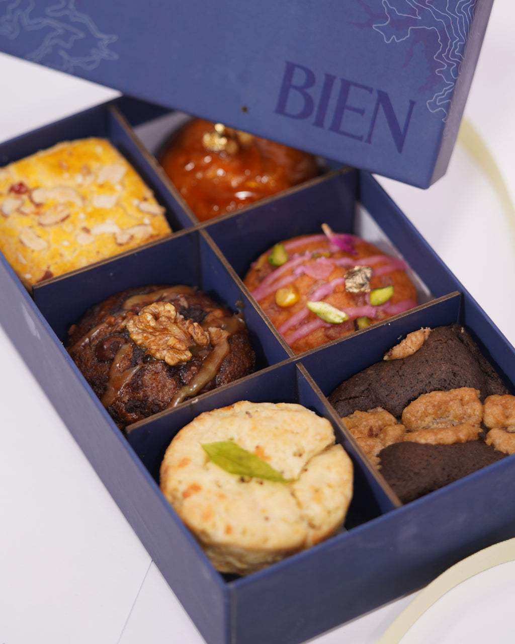 Bien's Assorted box of 6 Signature Treats- Rakhi Special
