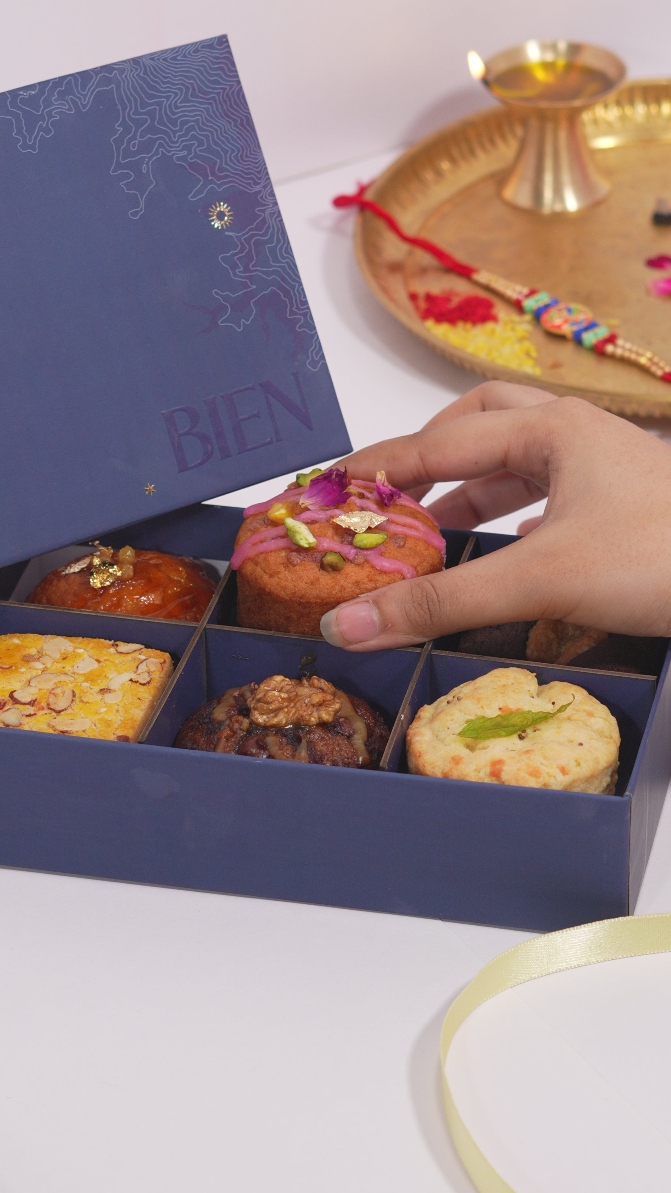 Bien's Assorted box of 6 Signature Treats- Rakhi Special